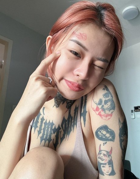 Gupgiiiiift pornstar adult image