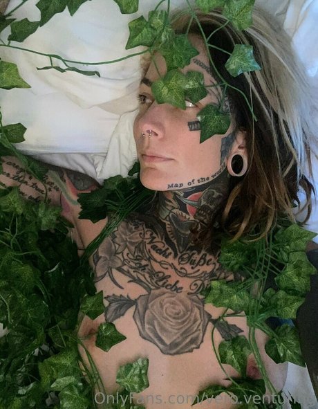 Vero Venturing pornstar nudes pics