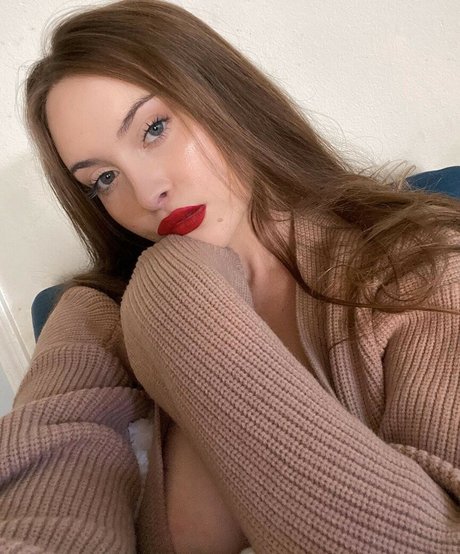 Erin Marley Klay beautiful model img