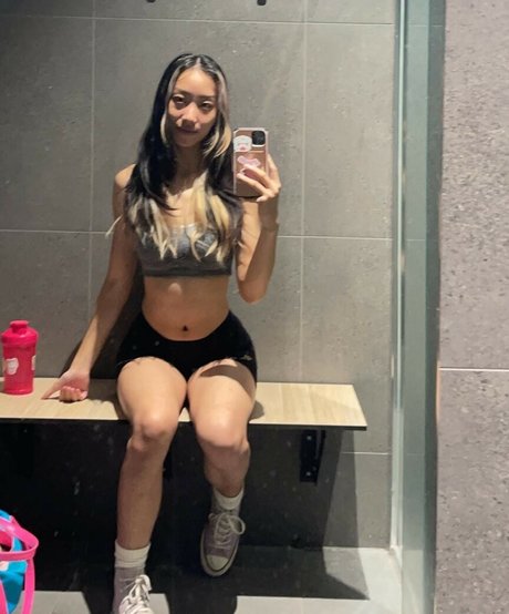 Smolkcqze pornographic actress pictures