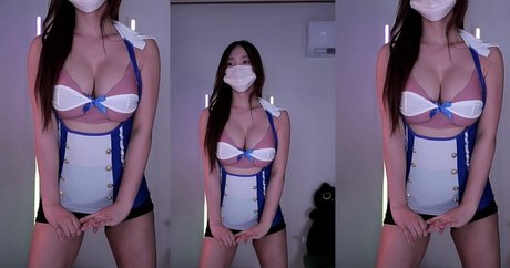 Serimm11 model exclusive photo