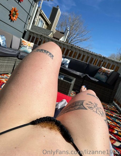 Lizlovelift_ pornstar gallery