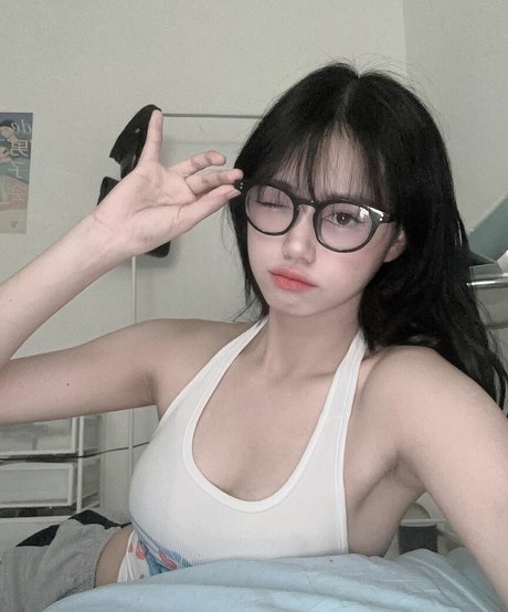 yourpeaches nice pornstar img