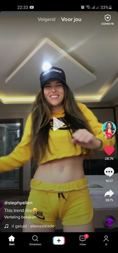 Stephanie Ellen Almeida sexy star gallery