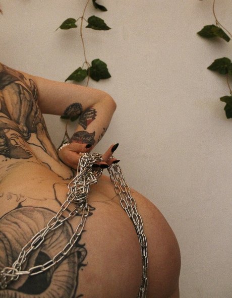 cadaverous pornstar top archive