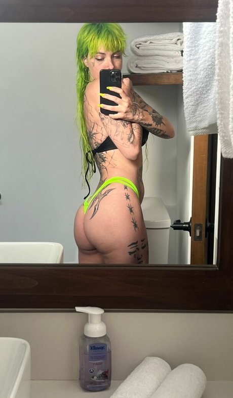 Avalon Valore pornstar perfect archive