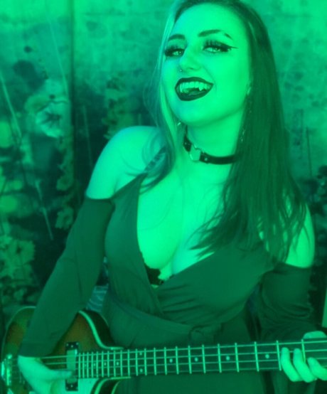 Trashabag adult model pics