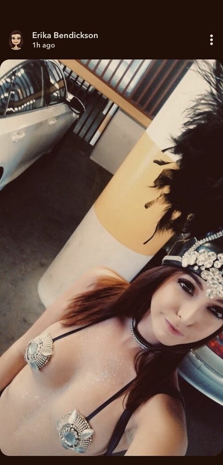 erkahfans model naked images