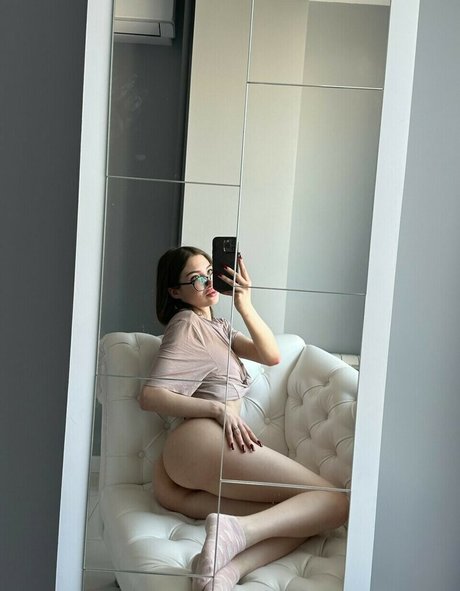 emmsee pornstar exclusive photos