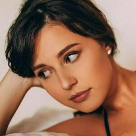 Katie Thurston xxx pornstar img