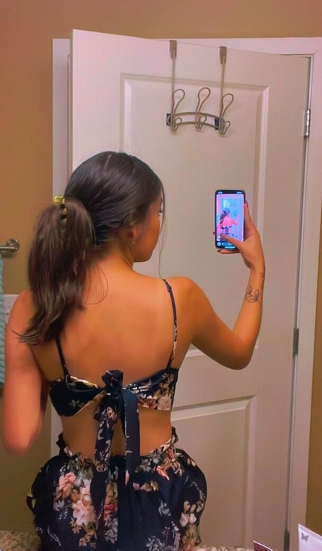 Nizhoni Begaye hd model photos