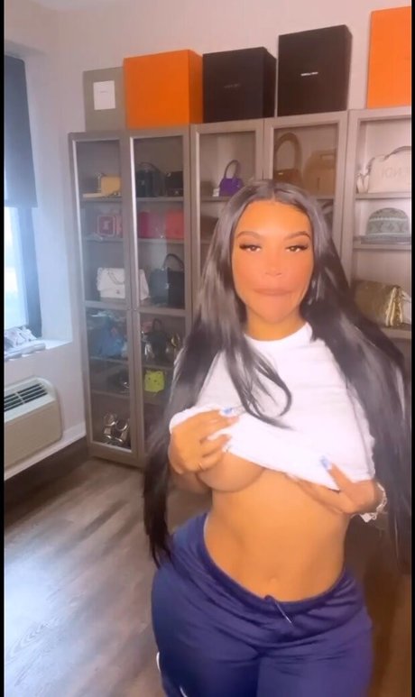 Chinesekitty pornstar pretty photo