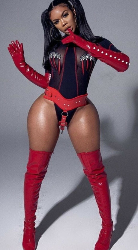 Chinesekitty pornstar erotic images