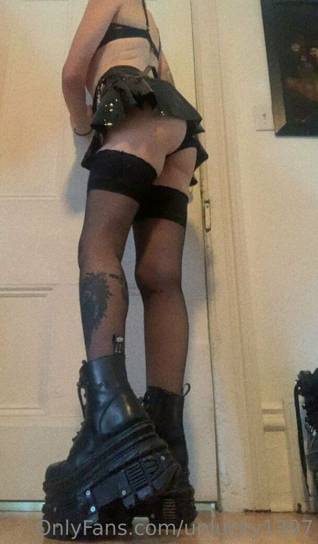 unlucky1397 model erotic img