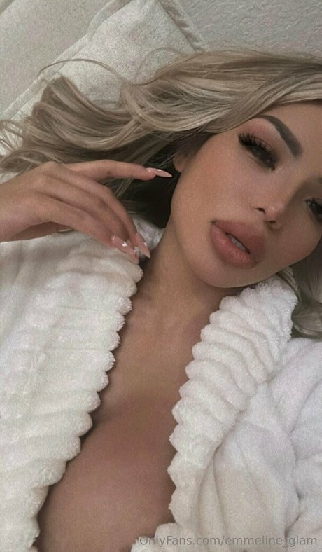 Emmeline Chavez exclusive model pictures