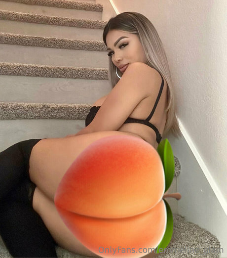 Emmeline Chavez pretty pornstar pic