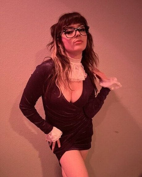 Waluiguigui hot actress pics