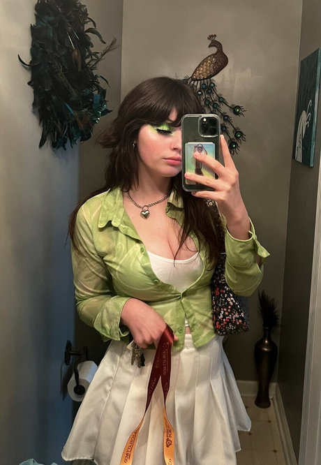 Waluiguigui pretty model image