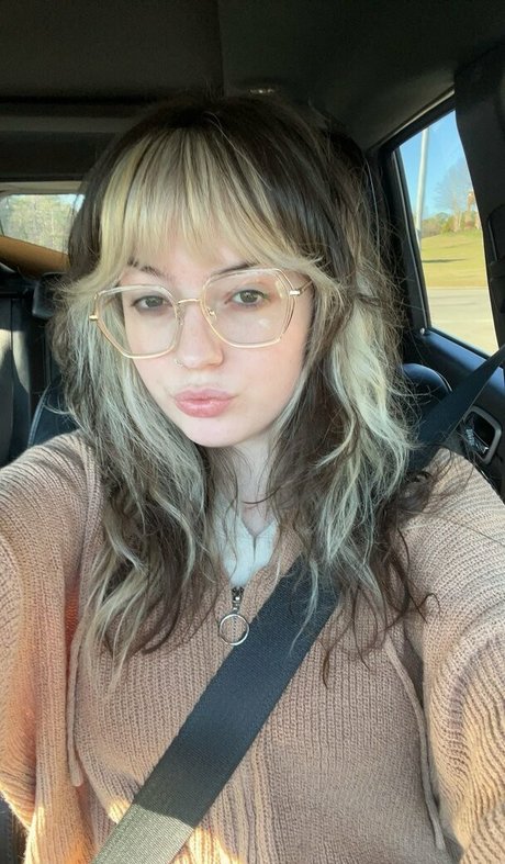 Waluiguigui pornographic actress picture