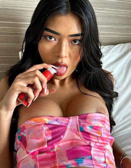 lilysg naked model pics