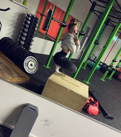 Ronjalexandra model xxx galleries