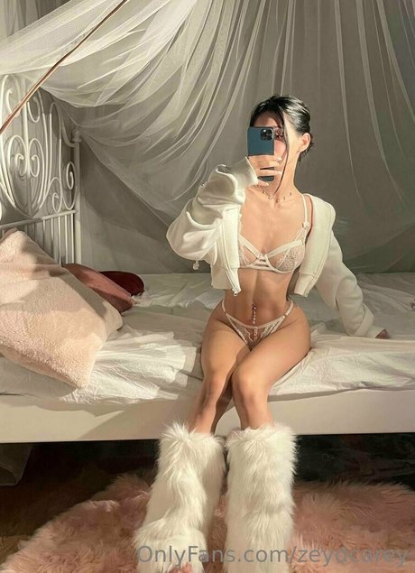 Zydcrey star sexy galleries