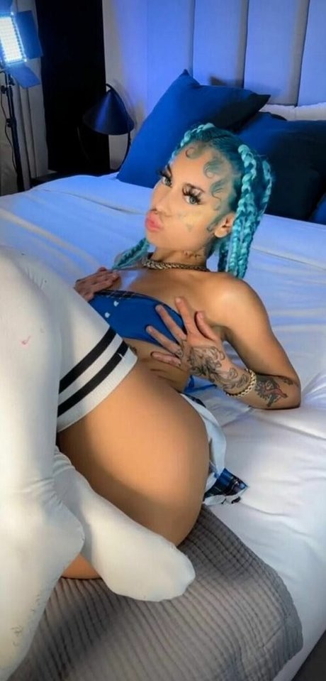 Ayleks art actress pic