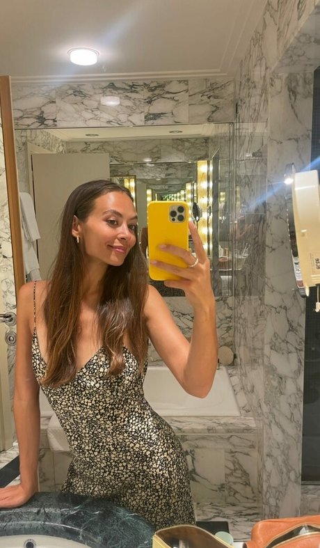 Emily Oberg best star photo