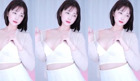 BJ Vvvv1212 pornstar beautiful gallery