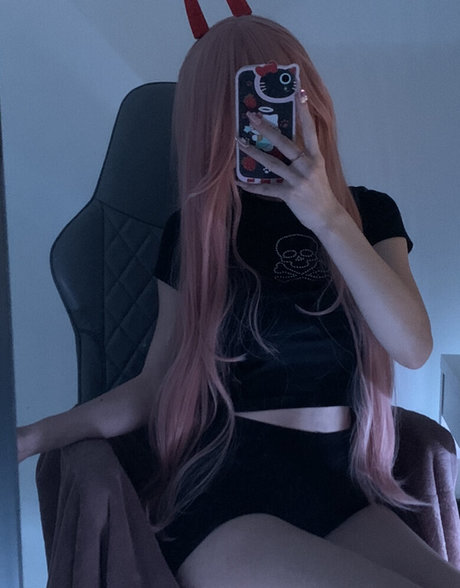 bvnnny model high quality images