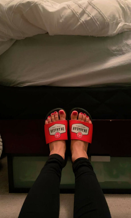 Nehhaa Malik star naked img