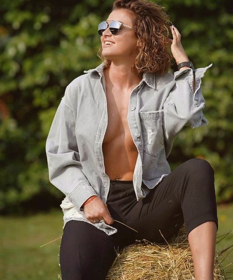 Female Football high quality actress pic