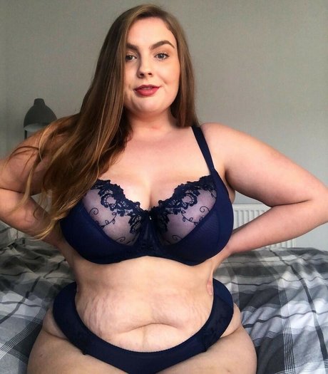 Lauren Dungey star free img