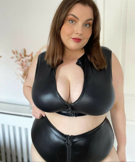 Lauren Dungey model high quality archive