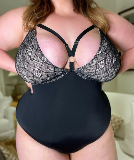 Lauren Dungey model pornographic photos