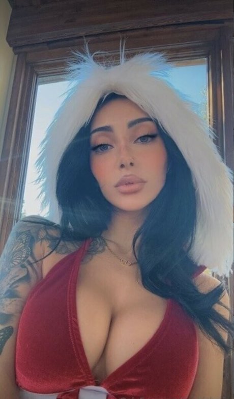 Rose Zara nudes actress picture