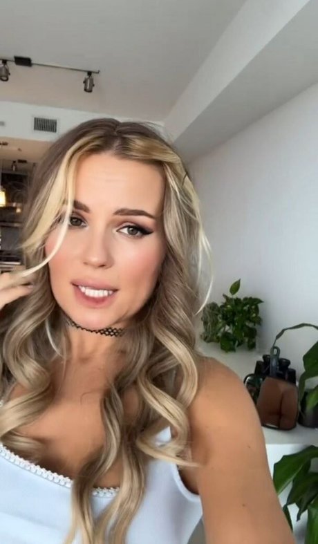 Fcknpeach star art galleries