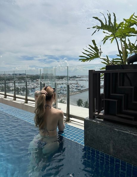 JuliaMajch pornstar art images