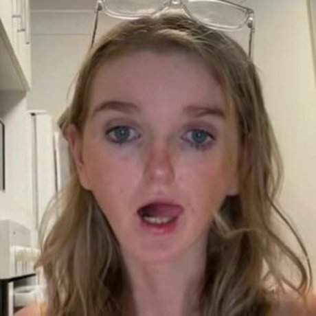 Keepingupwithliv art actress archive