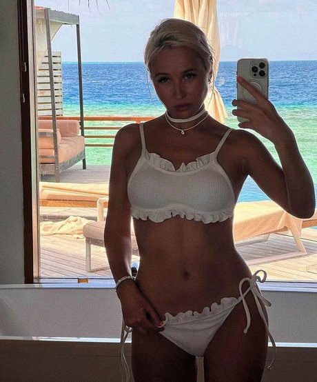 Klava Koka model nice img