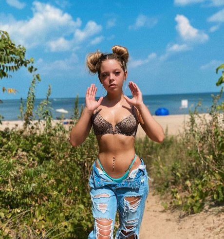 Tabitha Whitaker actress image