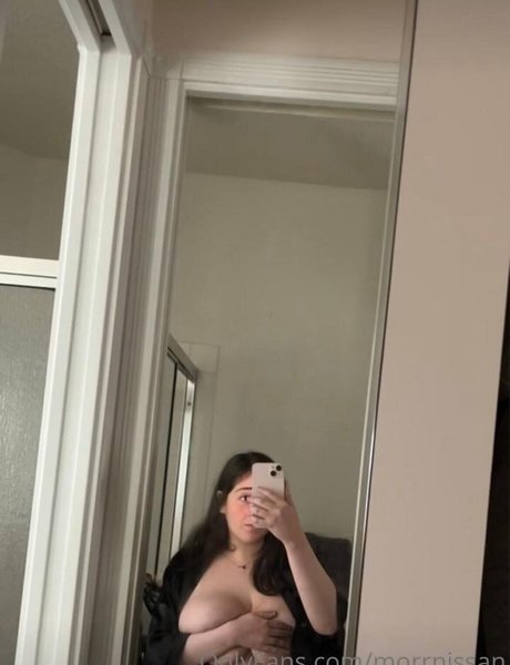 BustyMor N perfect star photo