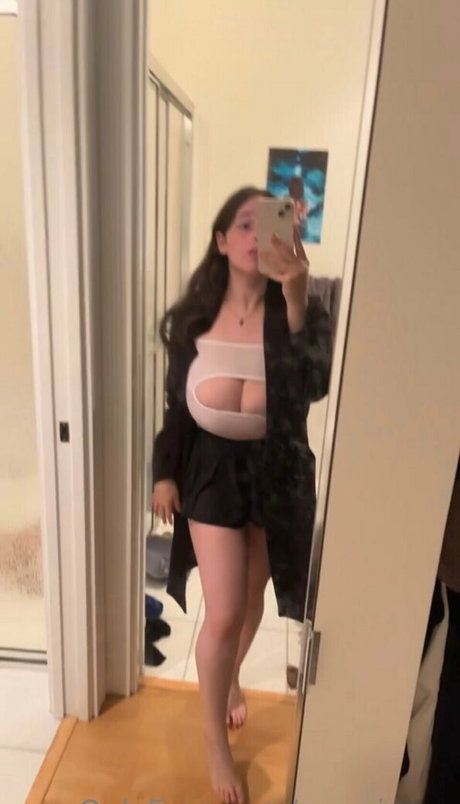 BustyMor N art actress galleries