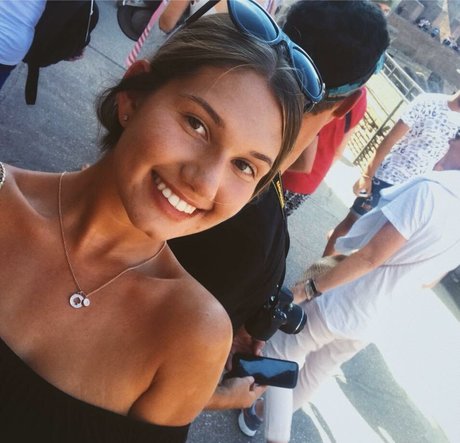 Sierra Bate art pornstar archive