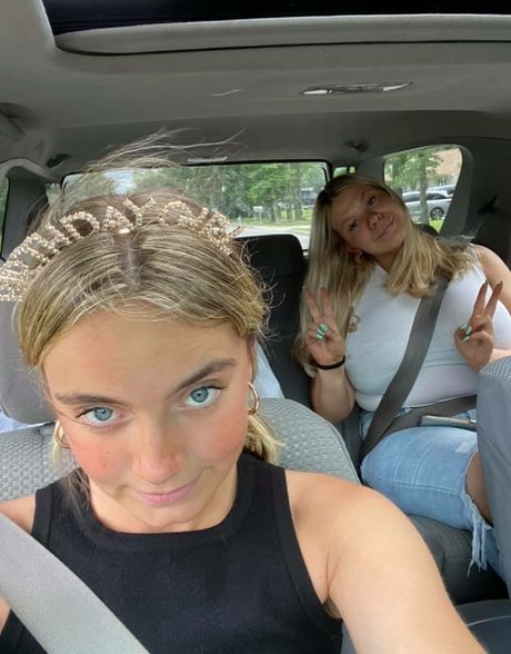 Rachel P pornographic model pics