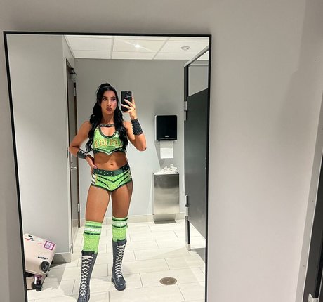 Indi Hartwell star pornographic pictures
