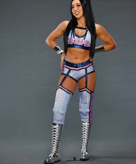 Indi Hartwell model beautiful photo