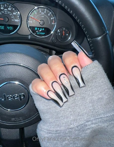 ghostgirl pornstar photo