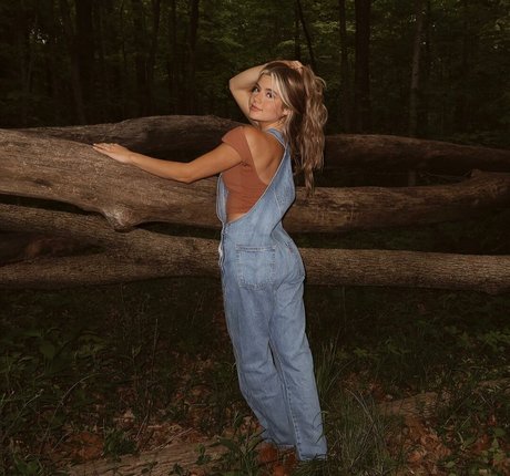 Indy Belle star beautiful galleries