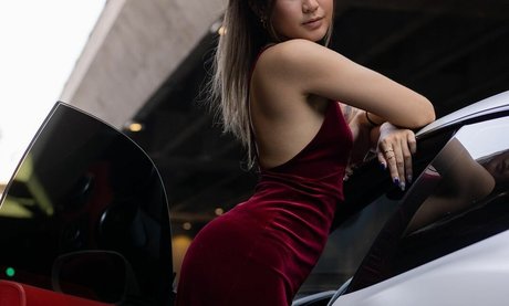 Samantha Tan model pretty img